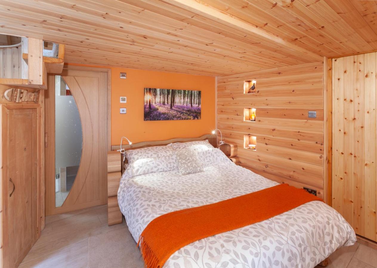 Porthole Log Cabin 曼海德 外观 照片